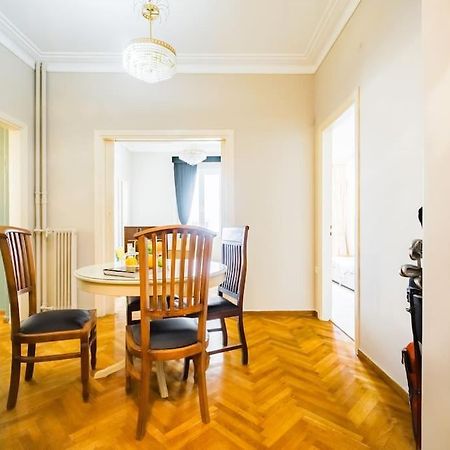 Emporikon Apartment Steps From Historic Center Atenas Exterior foto