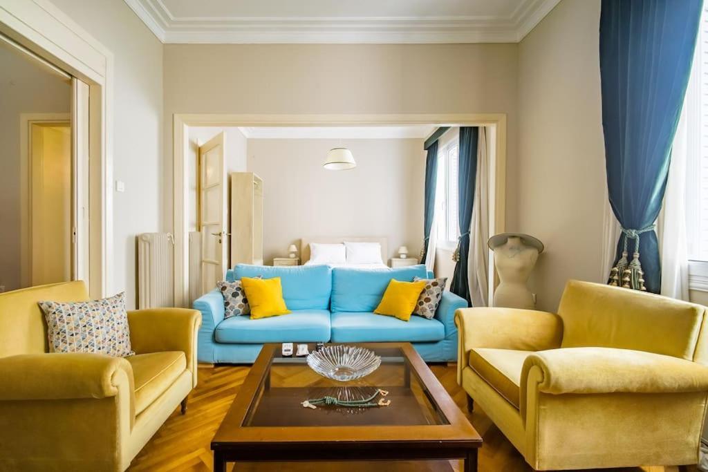 Emporikon Apartment Steps From Historic Center Atenas Exterior foto